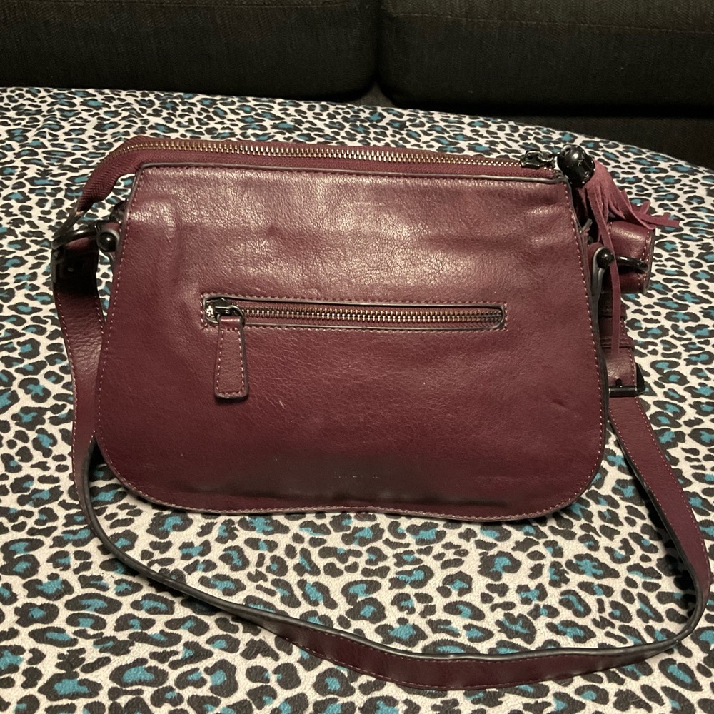 Loved LA DIVA PURSE W/ 5 compartments, adjustable strap color purple